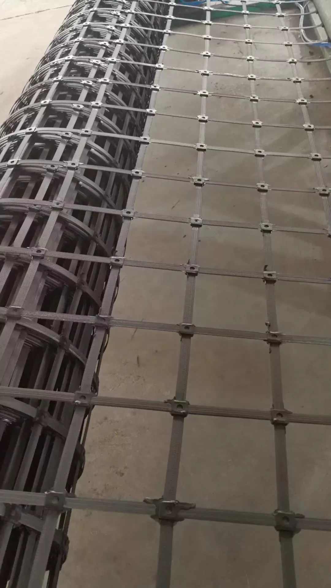 整体钢塑土工格栅